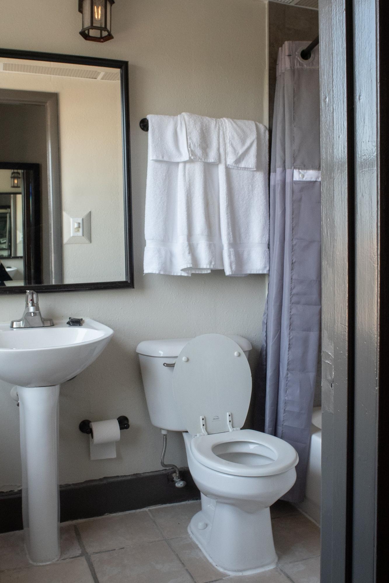Americas Best Value Inn Dearborn Zewnętrze zdjęcie