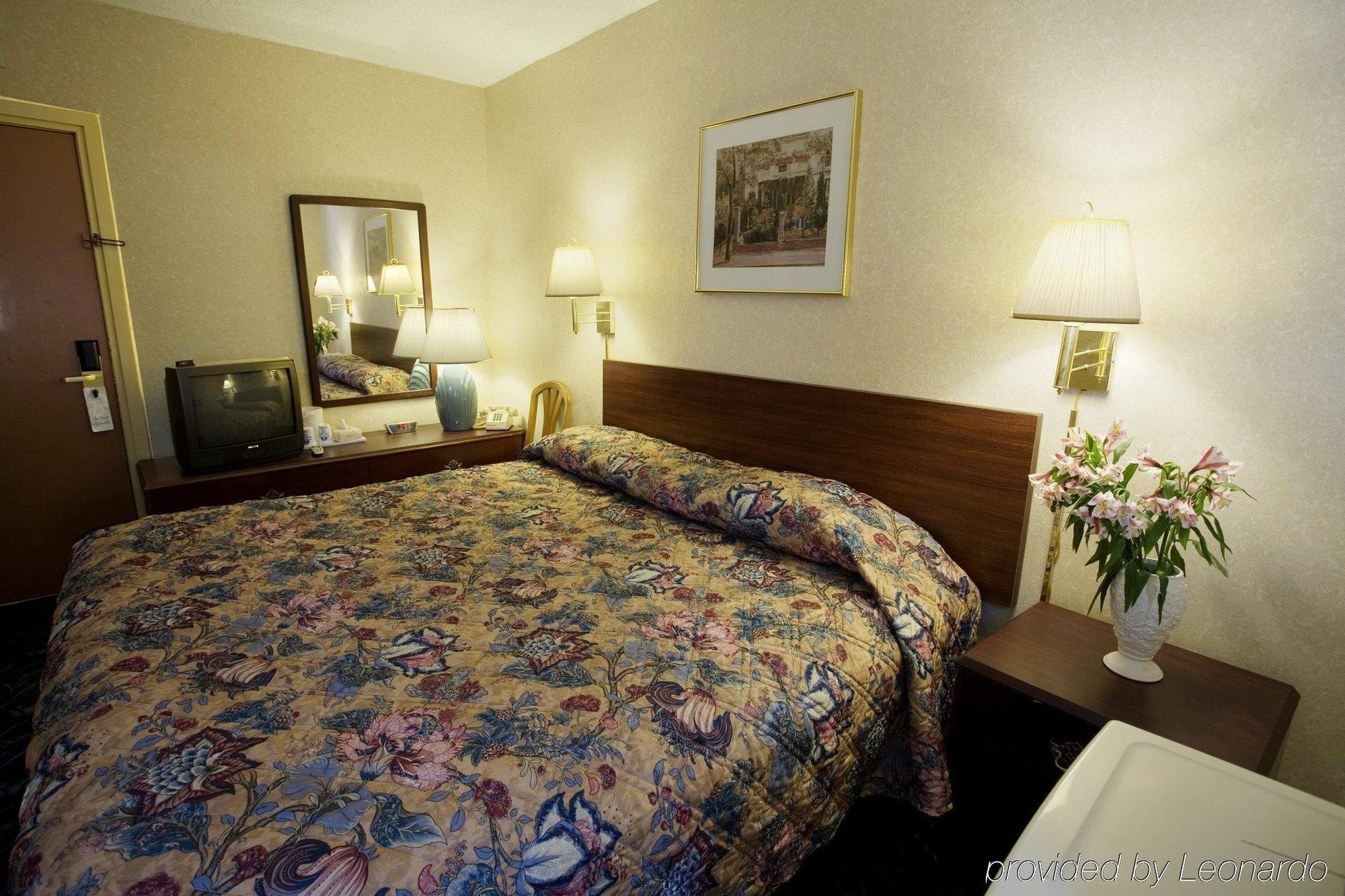 Americas Best Value Inn Dearborn Pokój zdjęcie