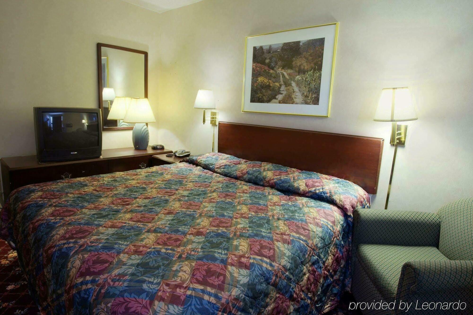 Americas Best Value Inn Dearborn Zewnętrze zdjęcie